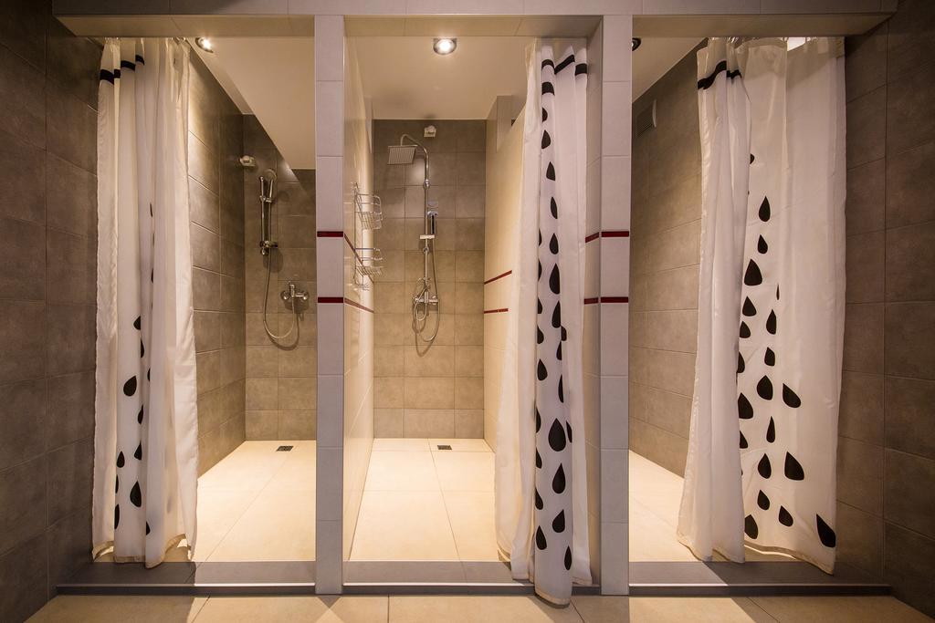 B&M Guesthouse Oswiecim Ngoại thất bức ảnh