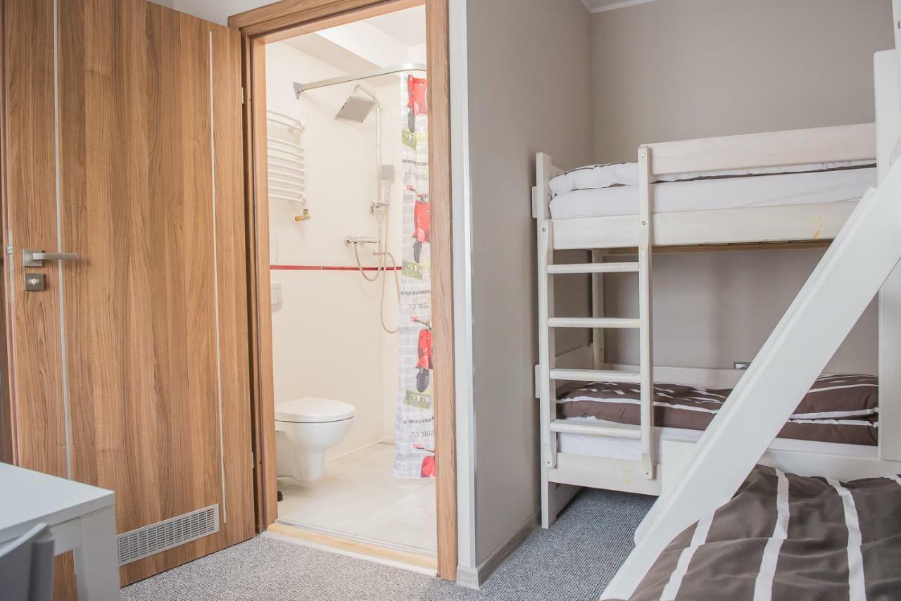 B&M Guesthouse Oswiecim Ngoại thất bức ảnh