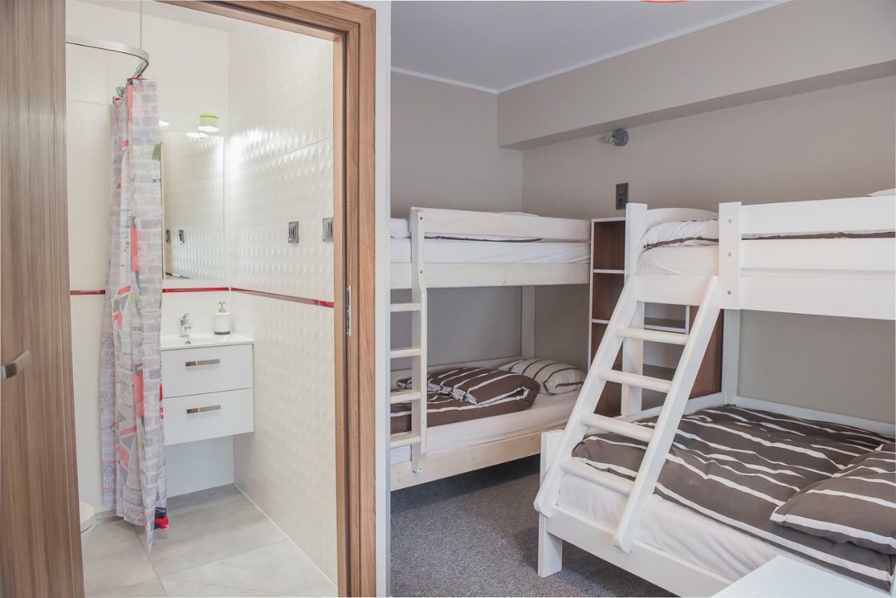 B&M Guesthouse Oswiecim Ngoại thất bức ảnh